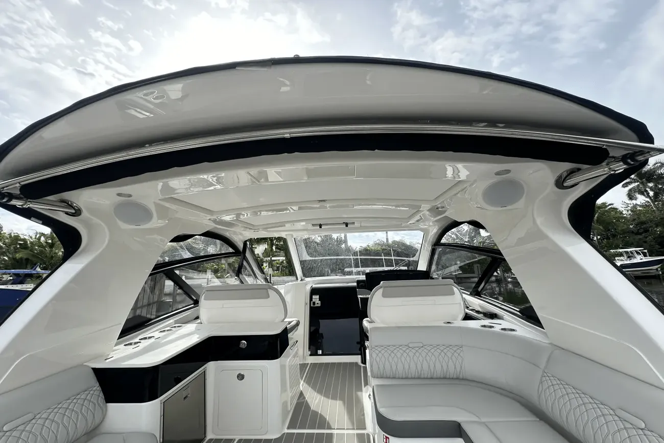 Thumbnail von Sea Ray 370 Sundancer