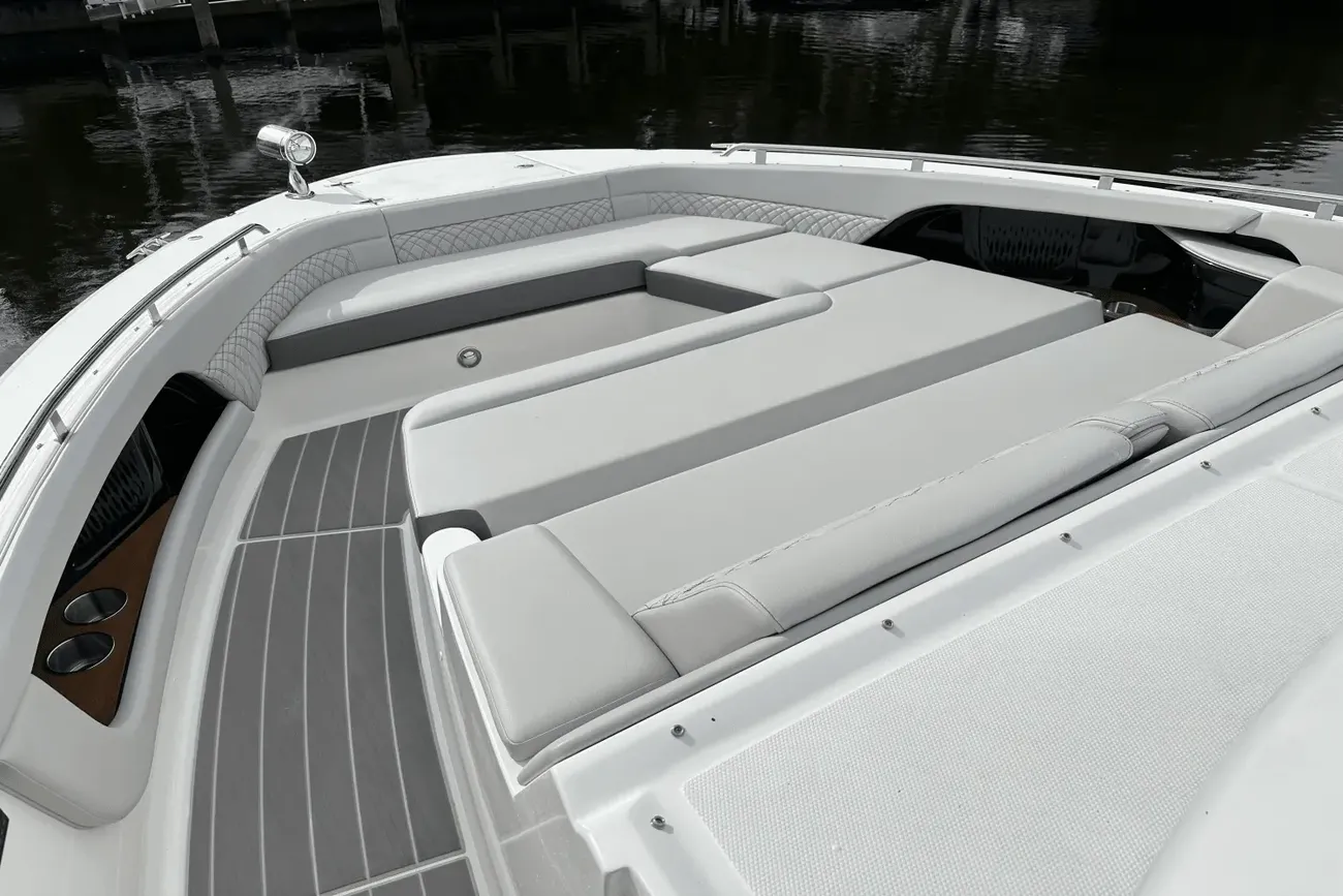 Thumbnail von Sea Ray 370 Sundancer