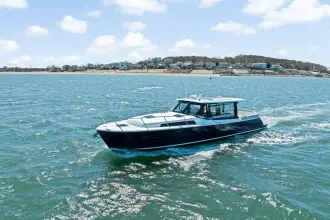 MJM Yachts 42