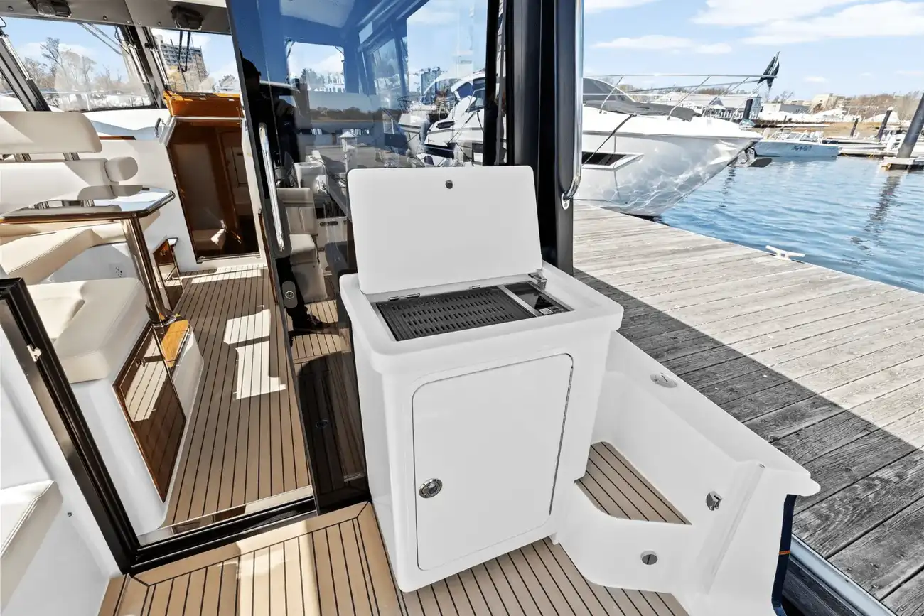 Thumbnail von MJM Yachts 42