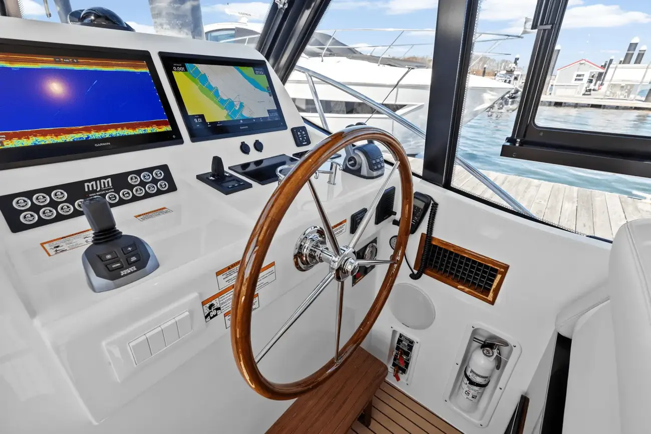 Thumbnail von MJM Yachts 42