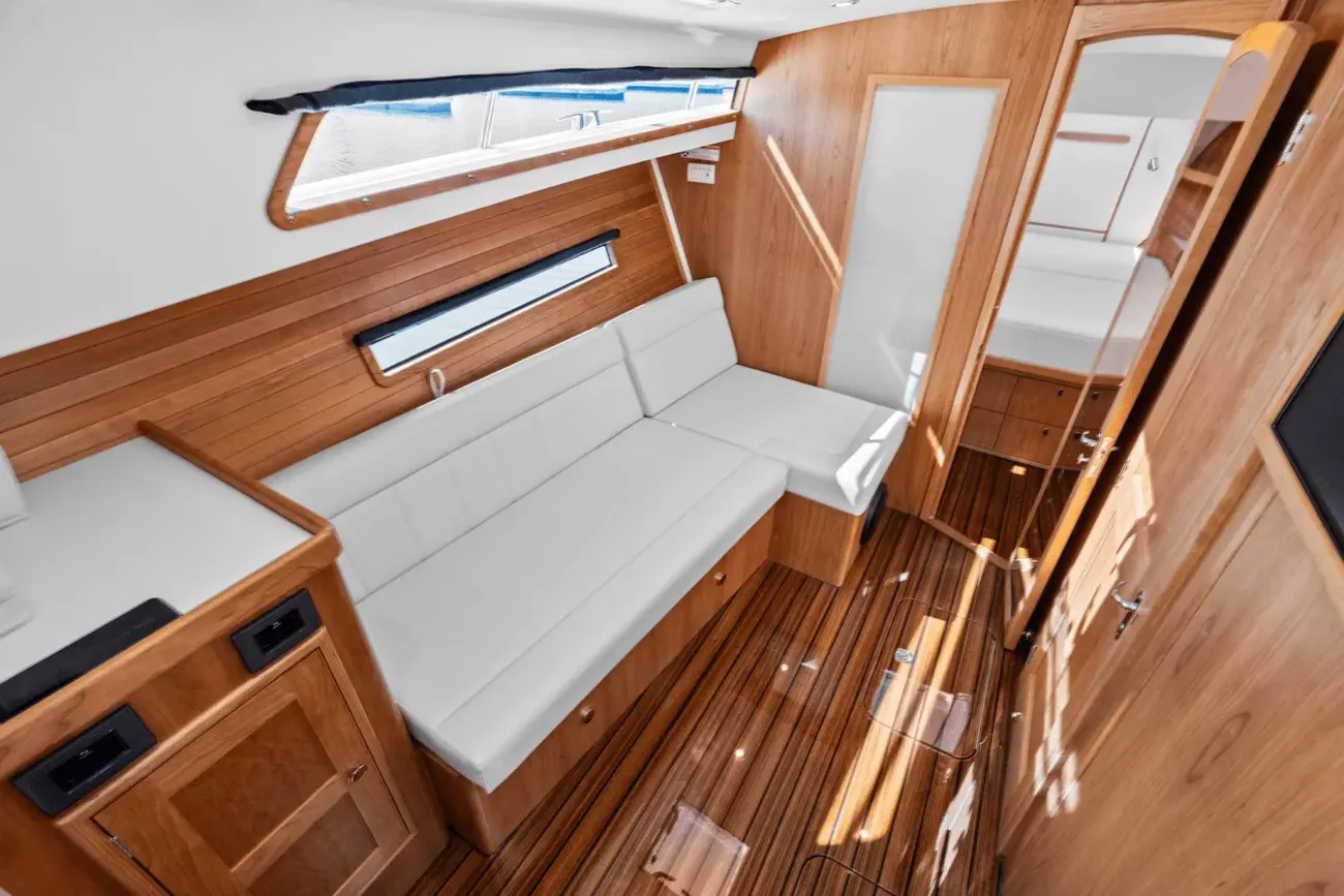 Thumbnail von MJM Yachts 42