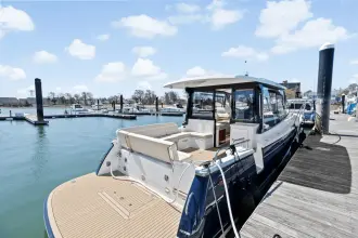 Thumbnail von MJM Yachts 42
