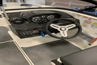 Thumbnail von Bayliner VR5