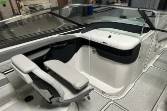 Thumbnail von Sea Ray SLX 260