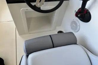 Thumbnail von Bayliner VR4