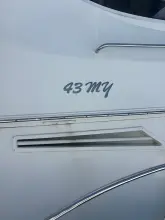 Thumbnail von Carver 43 Motor Yacht