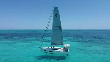 Thumbnail von Beneteau Oceanis 34.1