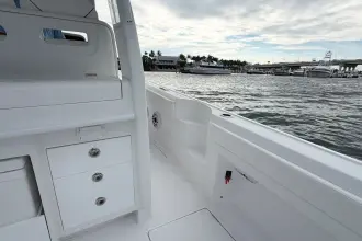 Thumbnail von Intrepid 41 Panacea