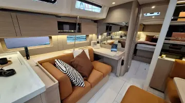 Thumbnail von Beneteau Oceanis 47