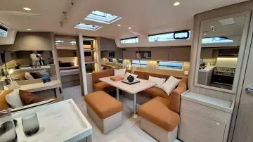 Thumbnail von Beneteau Oceanis 47