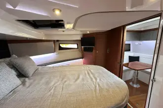 Thumbnail von Boston Whaler 405 Conquest