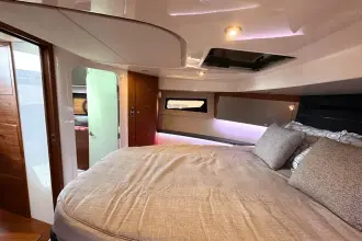 Thumbnail von Boston Whaler 405 Conquest