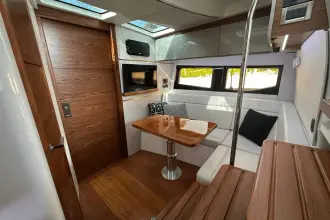 Thumbnail von Boston Whaler 405 Conquest