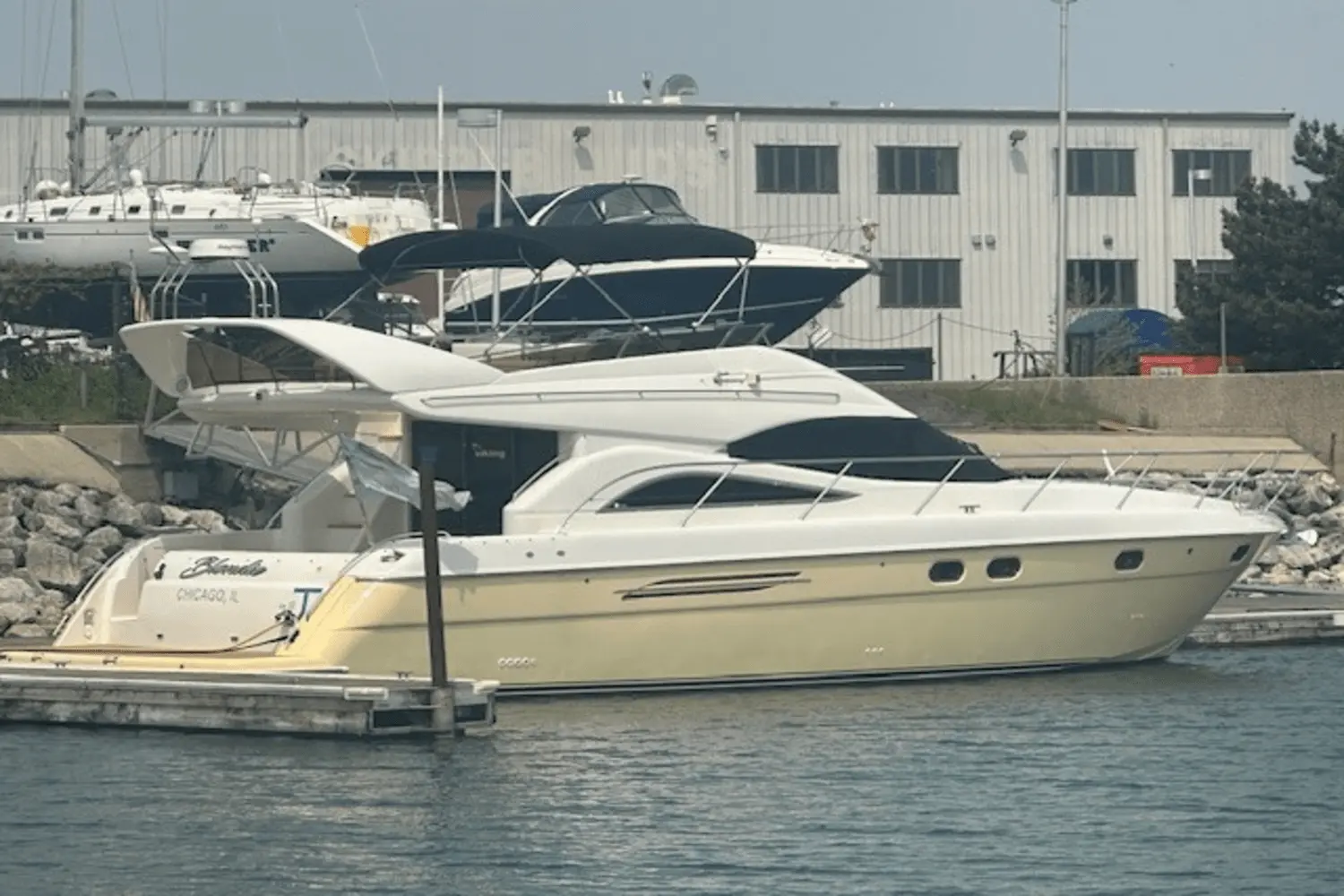 Thumbnail von Absolute 52