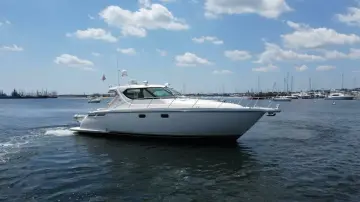 Thumbnail von Tiara Yachts 43 Sovran Keep'n it Reel