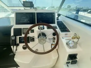 Thumbnail von Tiara Yachts 43 Sovran Keep'n it Reel