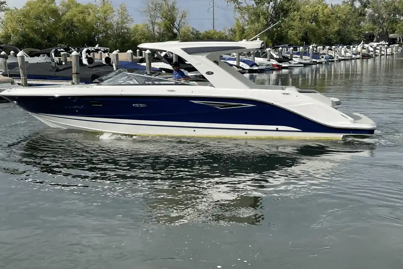 Sea Ray SLX 310