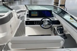 Thumbnail von Sea Ray SLX 310