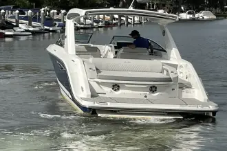 Thumbnail von Sea Ray SLX 310