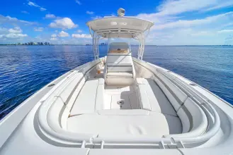 Thumbnail von Intrepid 327 CC Our Season