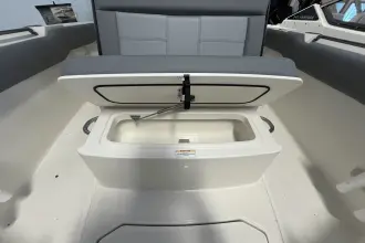 Thumbnail von Boston Whaler 230 Outrage
