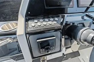 Thumbnail von Cruisers Yachts 34 GLS