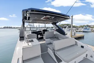 Thumbnail von Cruisers Yachts 34 GLS