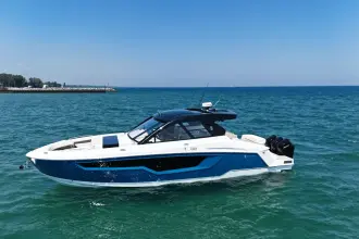 Thumbnail von Cruisers Yachts 50 GLS OB