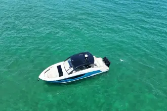 Thumbnail von Cruisers Yachts 50 GLS OB