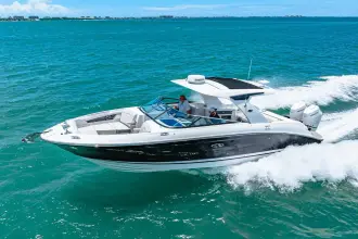 Thumbnail von Sea Ray SLX 350 s motorem