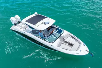 Thumbnail von Sea Ray SLX 350 s motorem