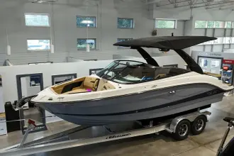 Thumbnail von Sea Ray SLX 260