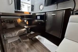 Thumbnail von Cruisers Yachts 42 GLS OB