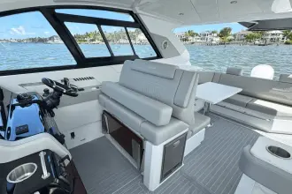 Thumbnail von Cruisers Yachts 42 GLS OB