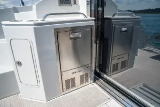 Thumbnail von Cruisers Yachts 42 Cantius