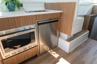 Thumbnail von Cruisers Yachts 42 Cantius