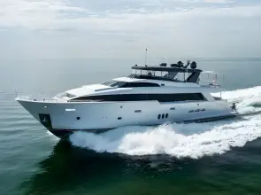 Thumbnail von Hatteras 	100 Motor Yacht  Living the Experience