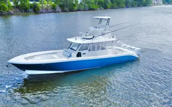 Thumbnail von Everglades 435 CC