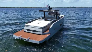 Thumbnail von De Antonio Yachts D42