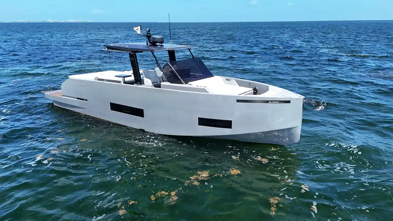 Thumbnail von De Antonio Yachts D42