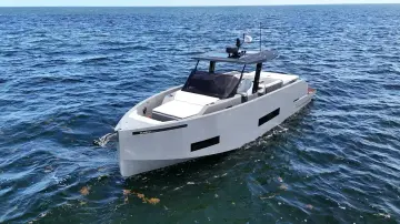 Thumbnail von De Antonio Yachts D42