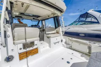 Thumbnail von Boston Whaler 405 Conquest