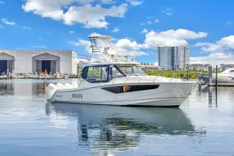 Thumbnail von Boston Whaler 405 Conquest