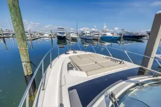 Thumbnail von Boston Whaler 405 Conquest