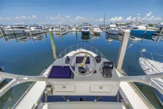 Thumbnail von Boston Whaler 405 Conquest