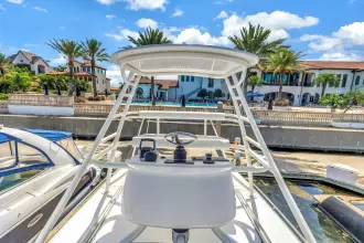 Thumbnail von Boston Whaler 405 Conquest