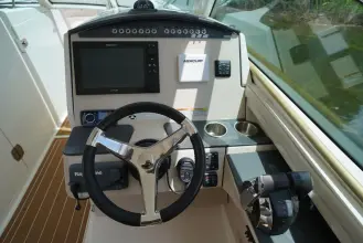 Thumbnail von Boston Whaler 320 Vantage