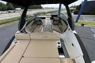 Thumbnail von Sea Ray SLX 260