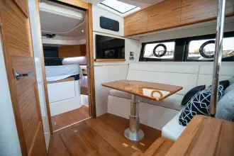 Thumbnail von Boston Whaler 405 Conquest